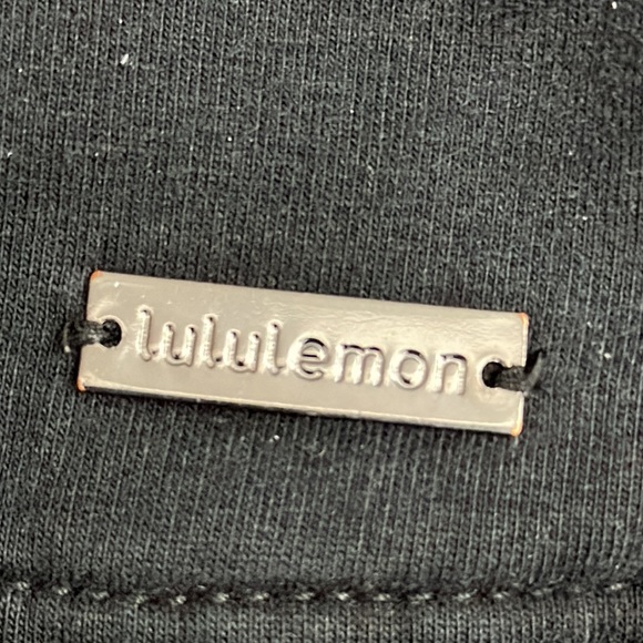 Lululemon Savasana Wrap - Picture 14 of 15